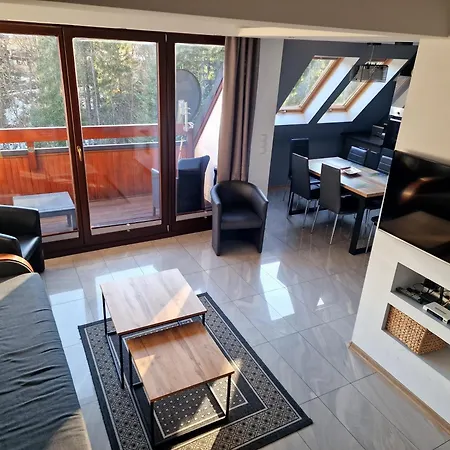 Apartamento Zakoapartamenty Butorowy *